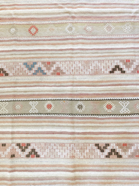 VINTAGE KILIM RUG "NINA"