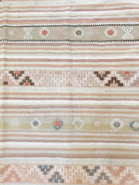 VINTAGE KILIM RUG "NINA"