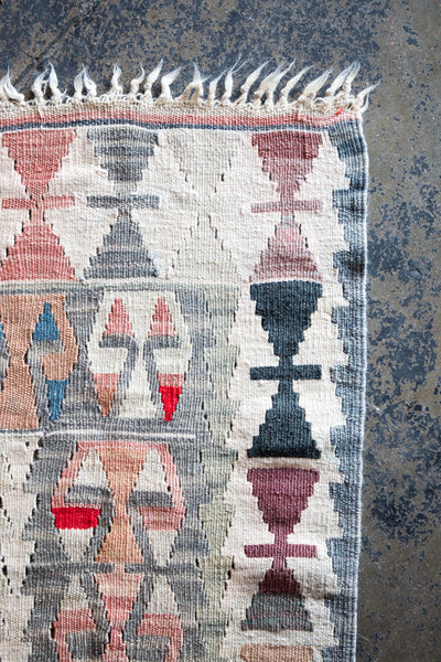 VINTAGE KILIM RUG "THE BARBARA"