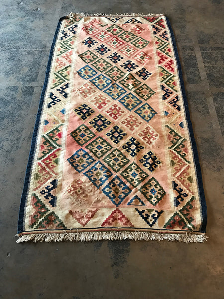 VINTAGE KILIM RUG "THE ROWAN"