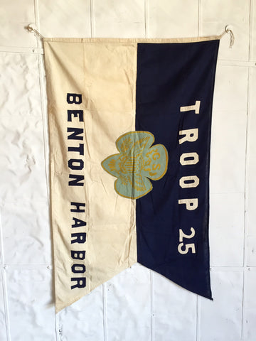 VINTAGE GIRL SCOUT FLAG TROOP 25