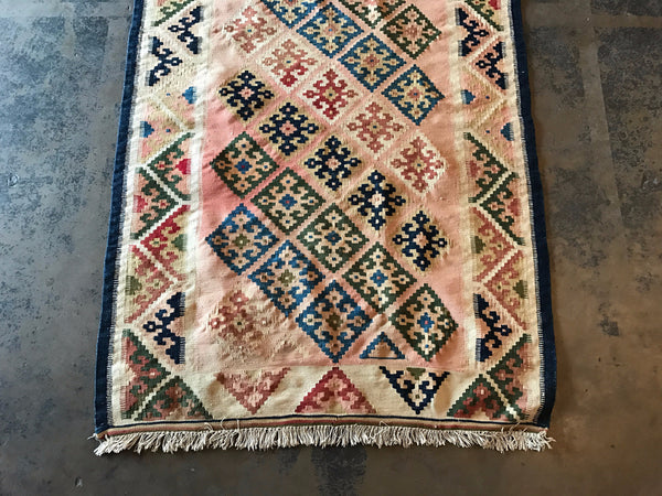 VINTAGE KILIM RUG "THE ROWAN"